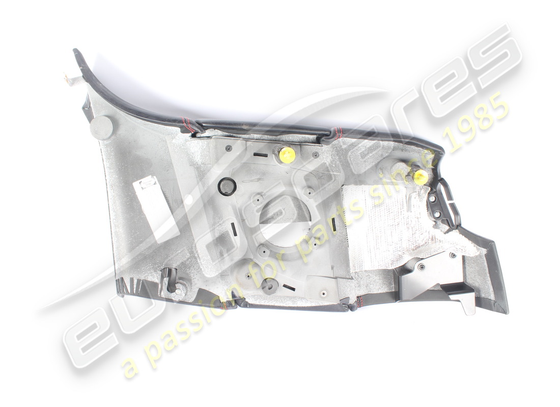 USED FERRARI RICOPRIMENTO LAT. SX FIANCHE. PART NUMBER 81903200 (4) used ferrari ricoprimento lat. sx fianche. part number 81903200 (4)