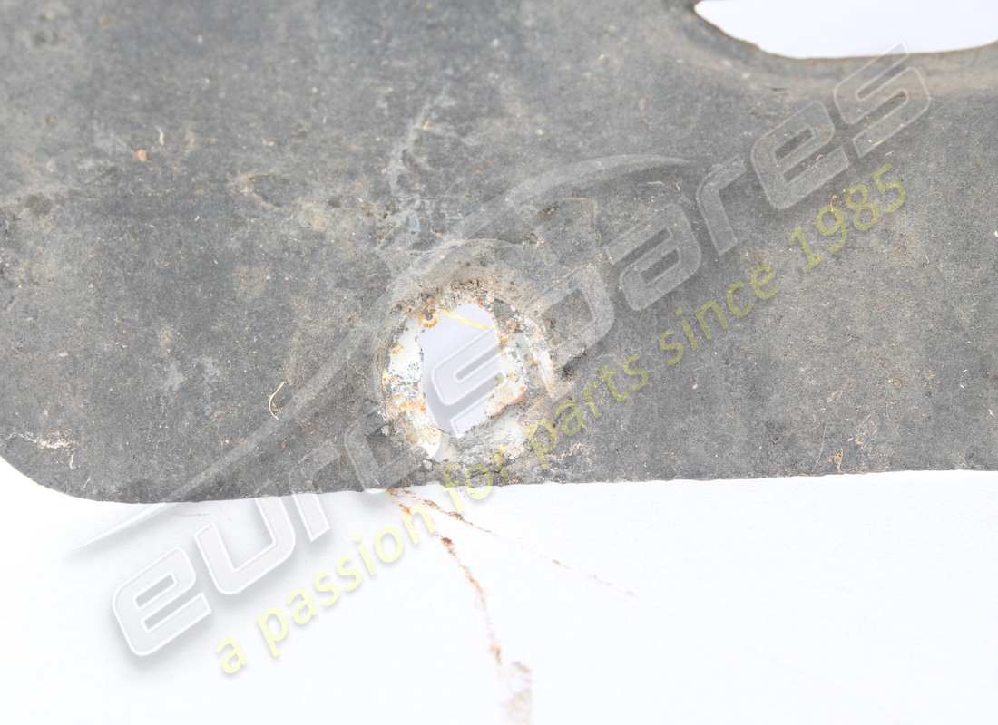 USED FERRARI RH LOWER FRONT WHEEL ARCH PANEL. PART NUMBER 61750200 (2) used ferrari rh lower front wheel arch panel. part number 61750200 (2)