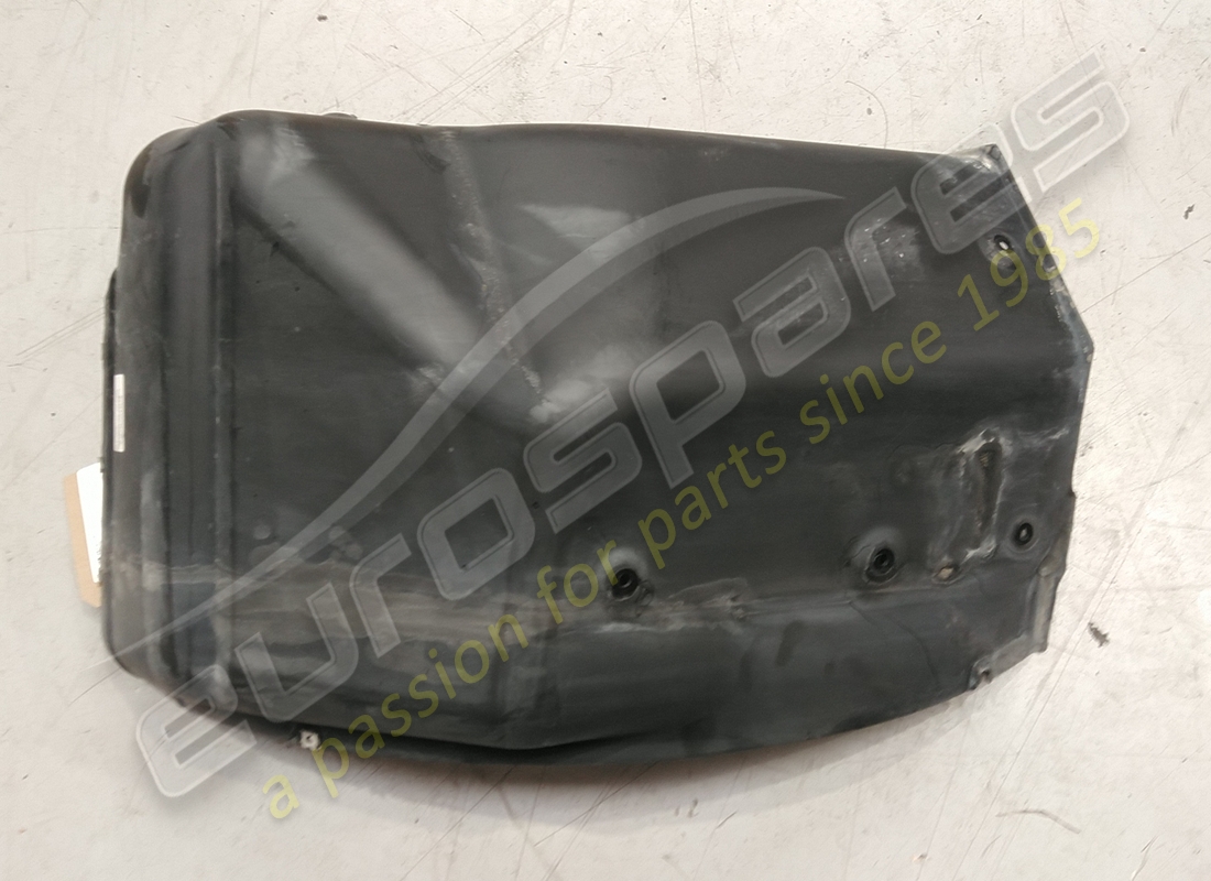 DAMAGED Lamborghini WHEEL HOUSE SHELL . PART NUMBER 400821191A (1)