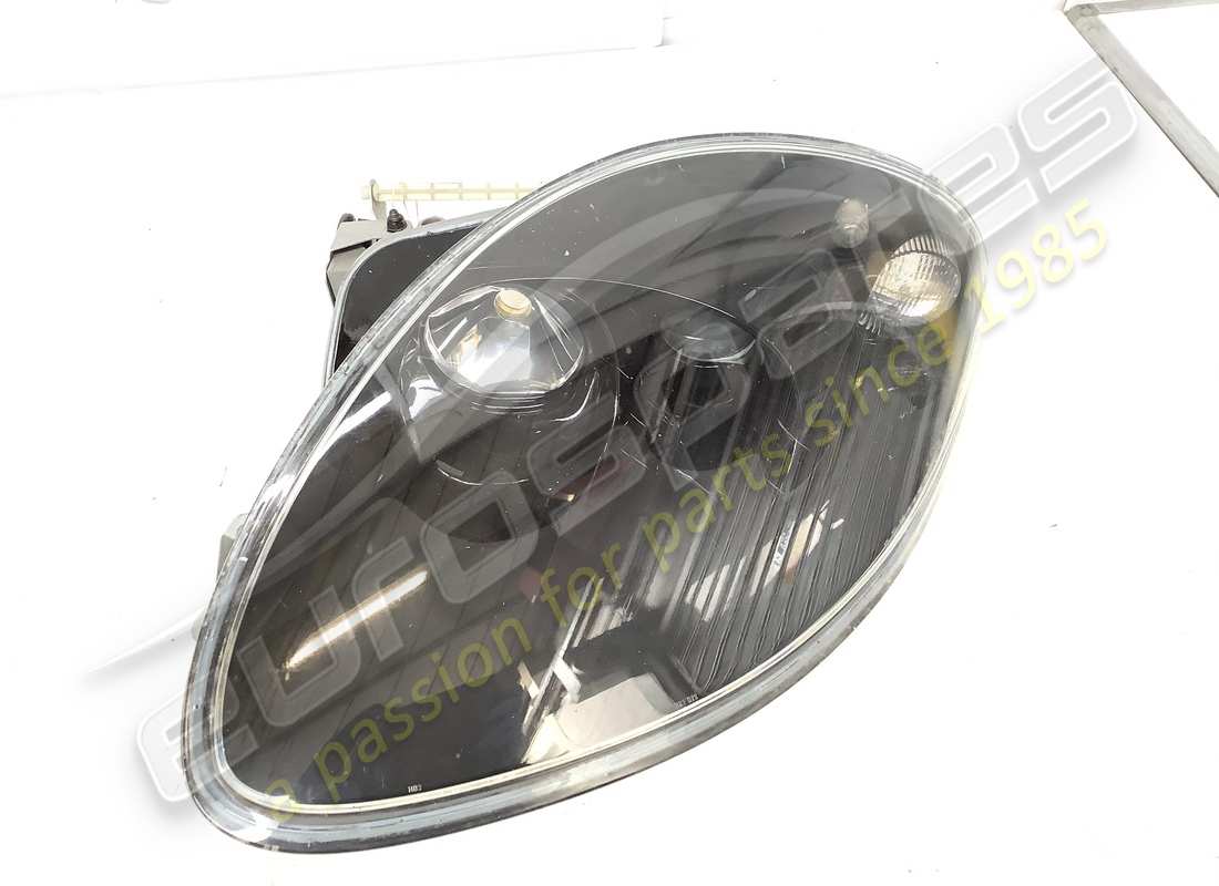 USED FERRARI LH HEADLIGHT ''BLACK''. PART NUMBER 72001471 (1) used ferrari lh headlight ''black''. part number 72001471 (1)