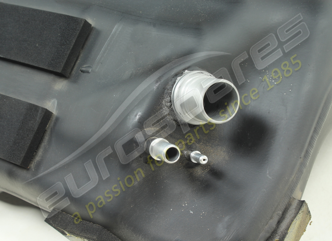 used ferrari fuel tank. part number 335838 (2)