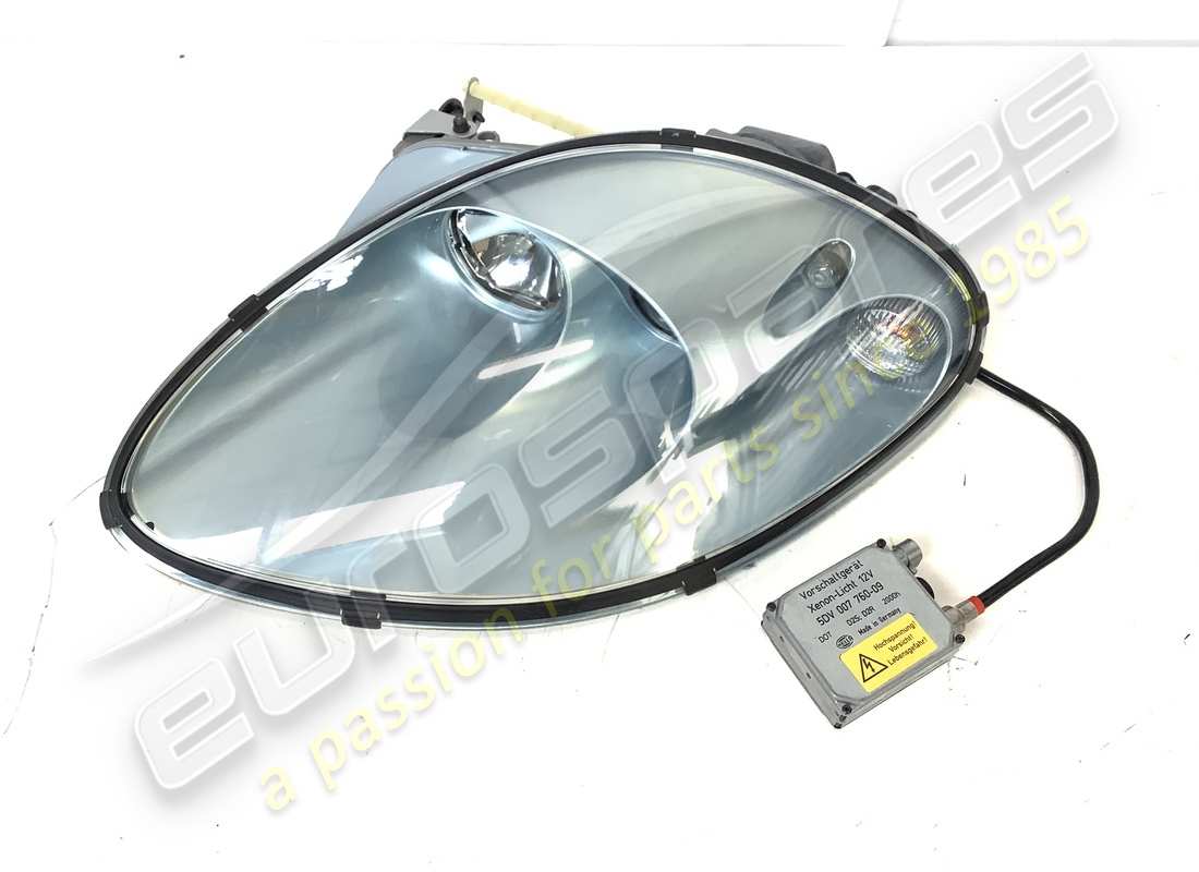 new ferrari lh headlight grigio alloy usa. part number 72001893 (1)
