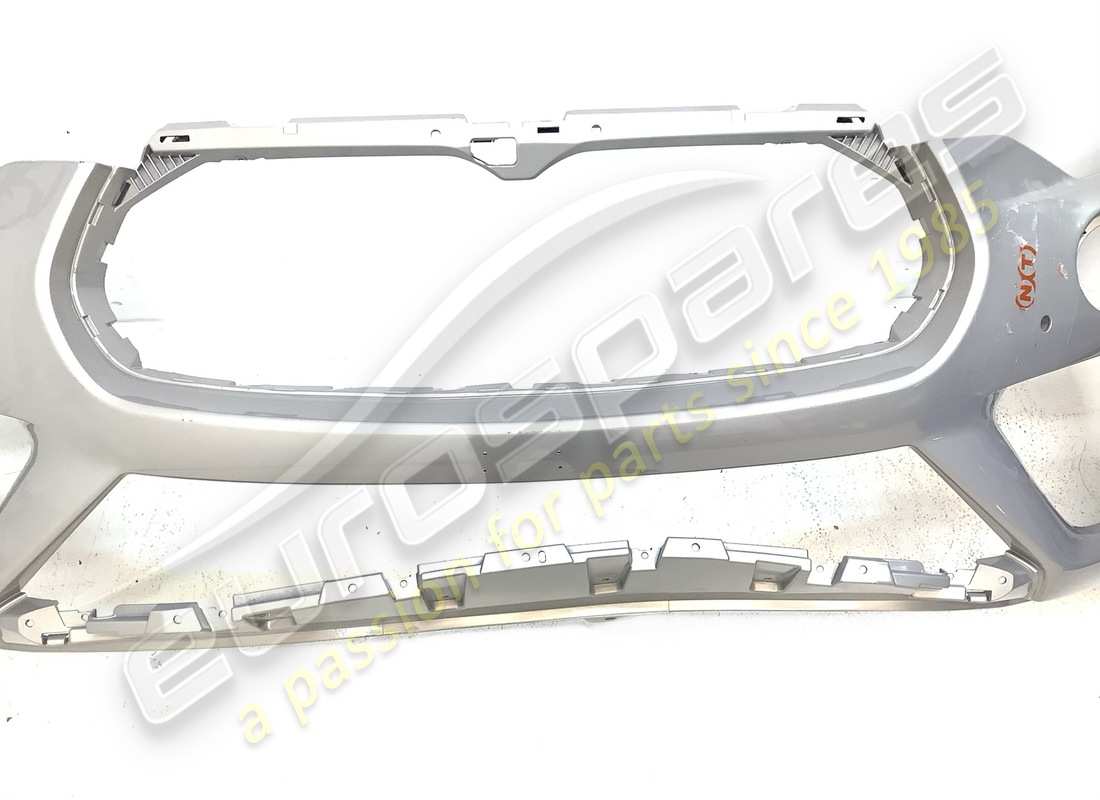 used maserati front bumper. part number 670079310 (4)