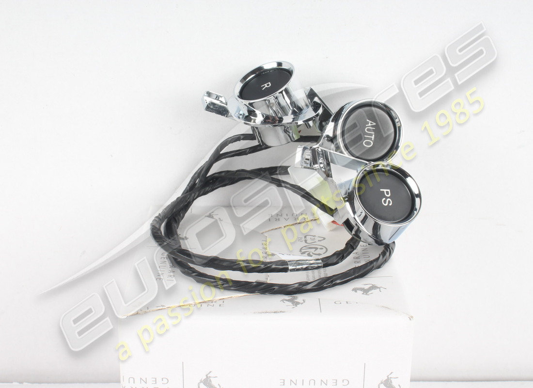 NEW FERRARI COMPLETE GEARBOX CONTROL. PART NUMBER 266334 (3) new ferrari complete gearbox control. part number 266334 (3)