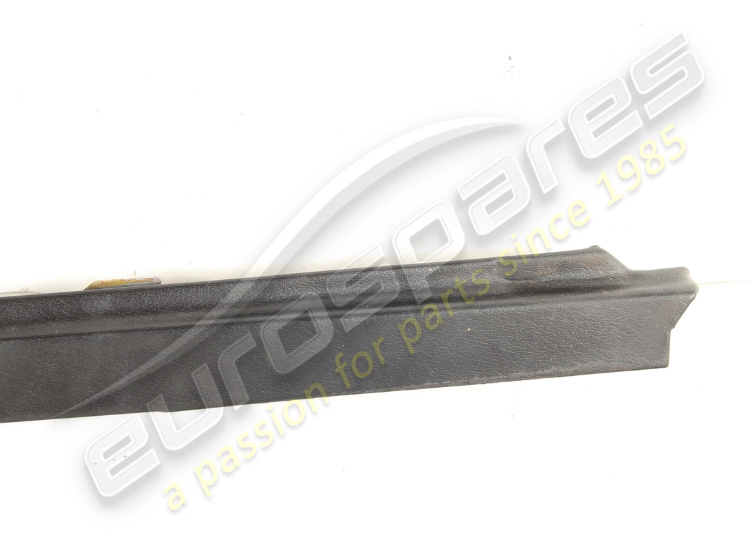 used ferrari lh moulding. part number 61190400 (4)