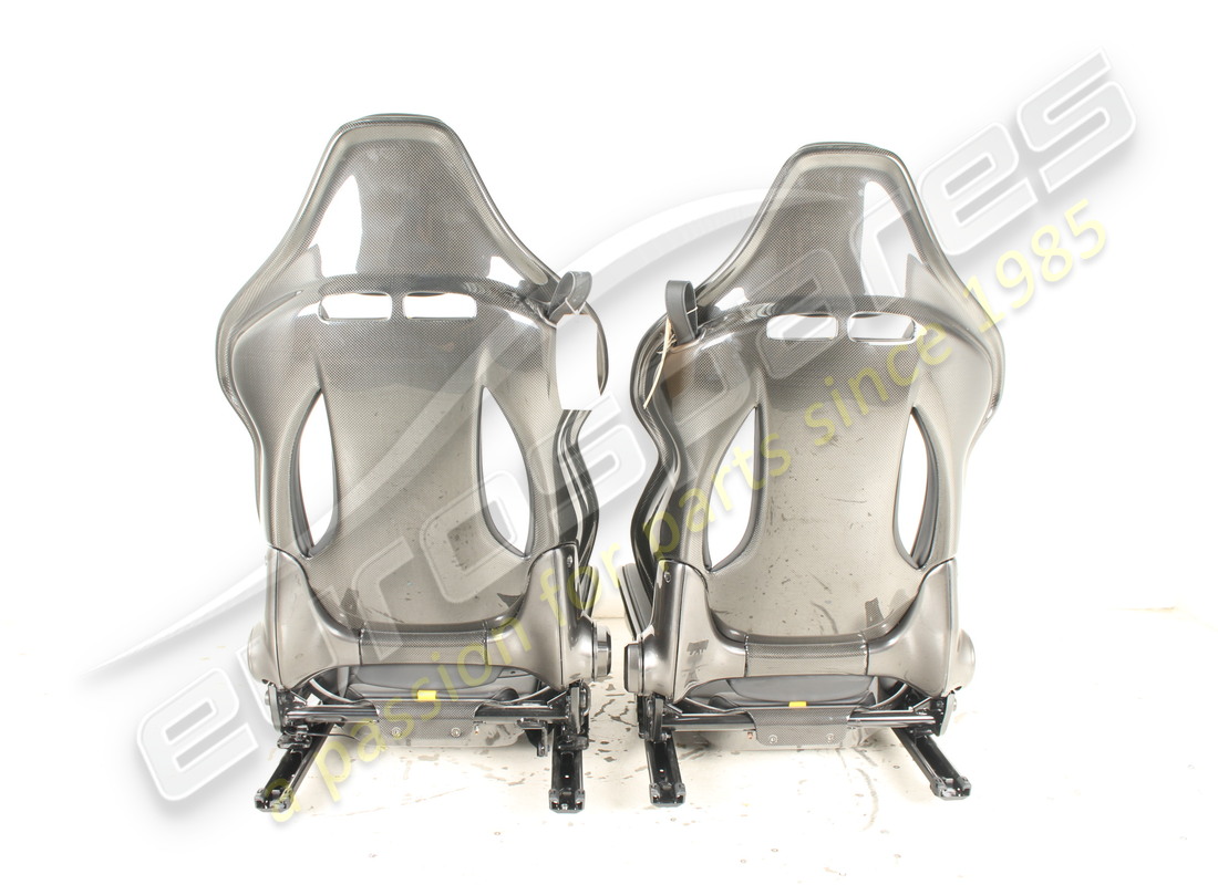 USED EUROSPARES 296 DAYTONA CARBON SEATS (SIZE LARGE). PART NUMBER EAP1490392 (3) used eurospares 296 daytona carbon seats (size large). part number eap1490392 (3)