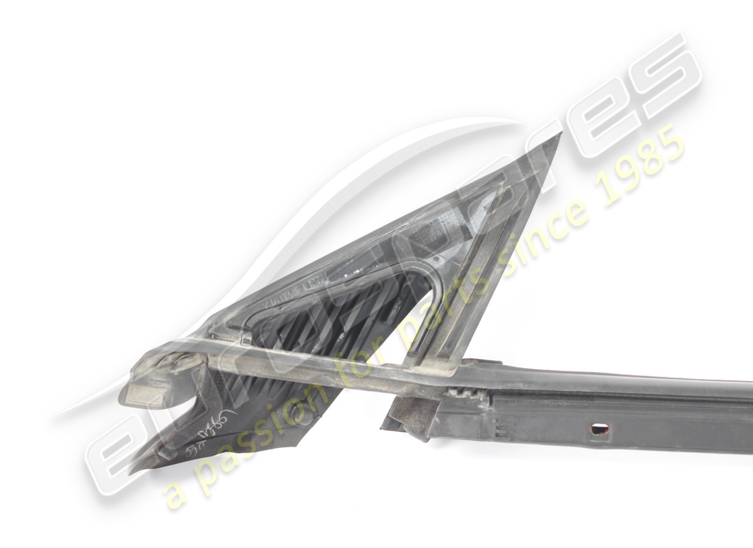 used ferrari lh door outer perimeter seal. part number 89091800 (2)