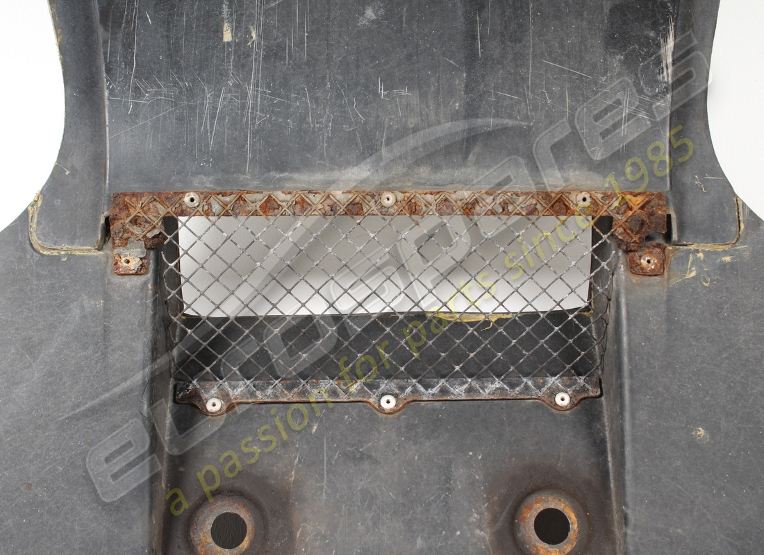 used ferrari rear aereodynamic bottom. part number 80993500 (4)