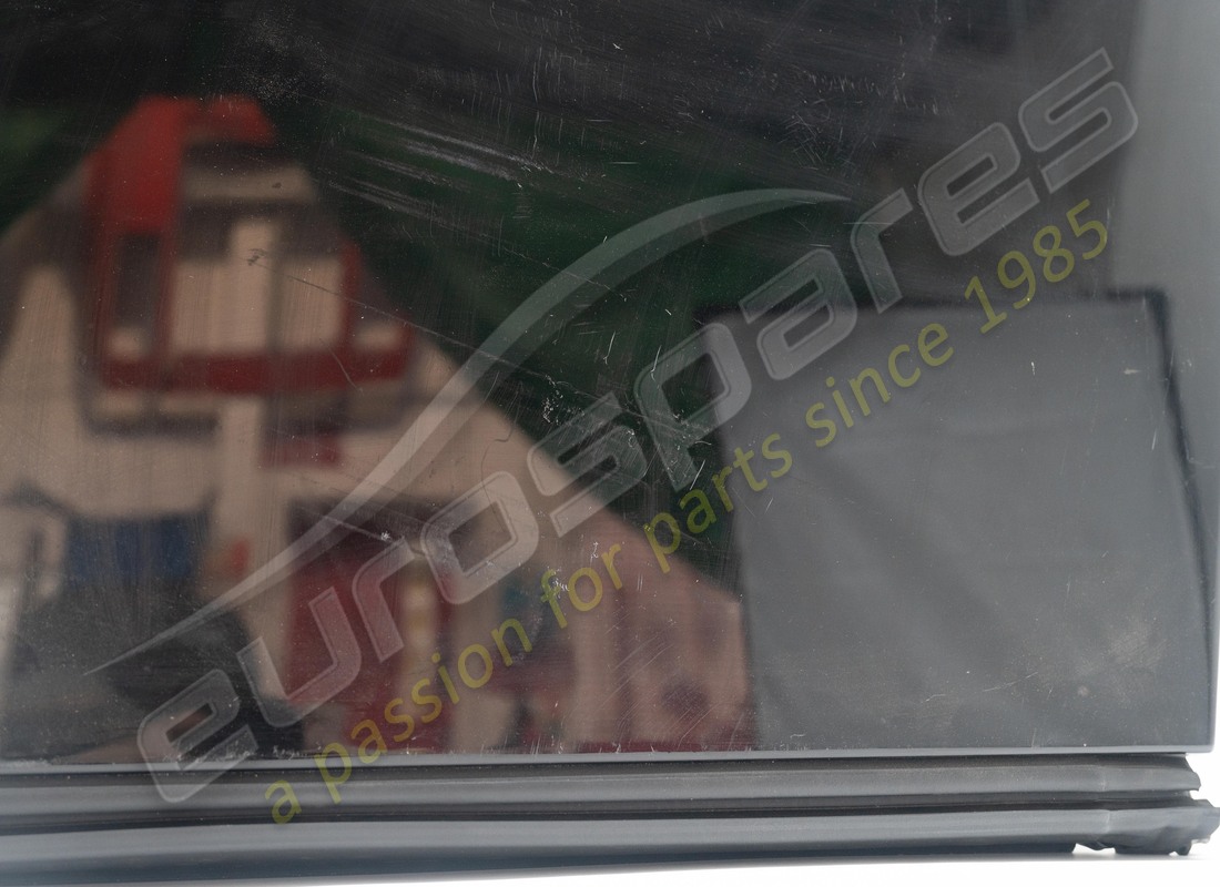 used lamborghini hardtop std rh part number 475817107e (2)