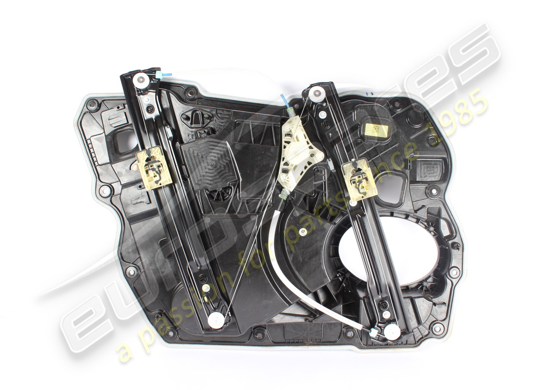 DAMAGED MASERATI RH FRONT DOOR CARRIER. PART NUMBER 673014121 (1) damaged maserati rh front door carrier. part number 673014121 (1)