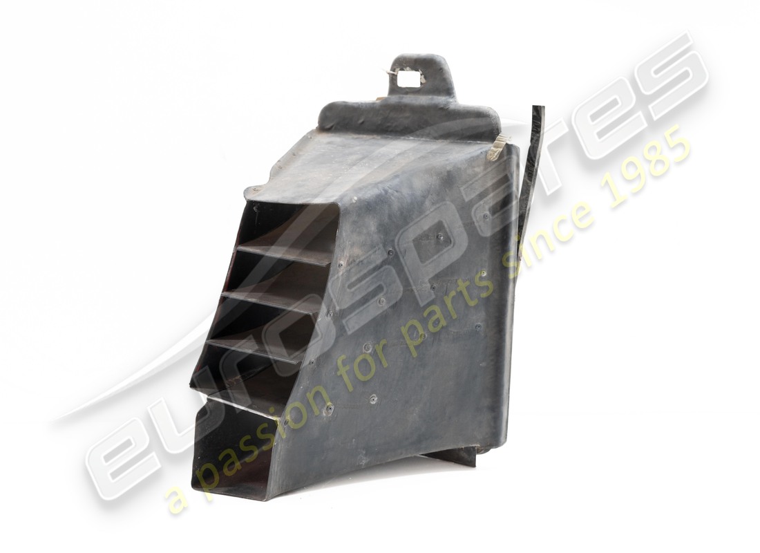 USED FERRARI LH AIR INLET. PART NUMBER 62098000A (3) used ferrari lh air inlet. part number 62098000a (3)