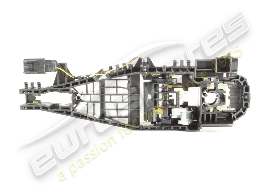 USED Maserati REAR LH OUTER HANDLE RETAINI . PART NUMBER 670107989 (1)