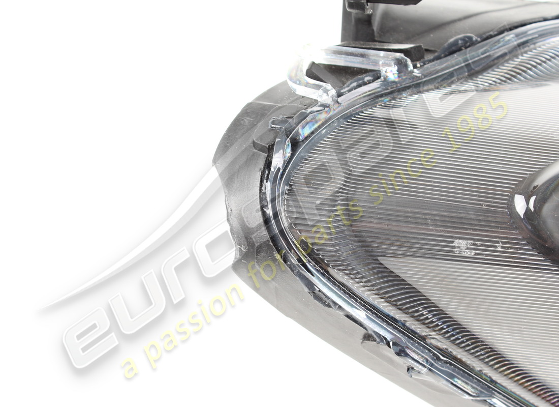 NEW (OTHER) MASERATI RH FRONT HEADLIGHT BLACK WITH WHITE SIDE MARKER. PART NUMBER 294594 (5) new (other) maserati rh front headlight black with white side marker. part number 294594 (5)