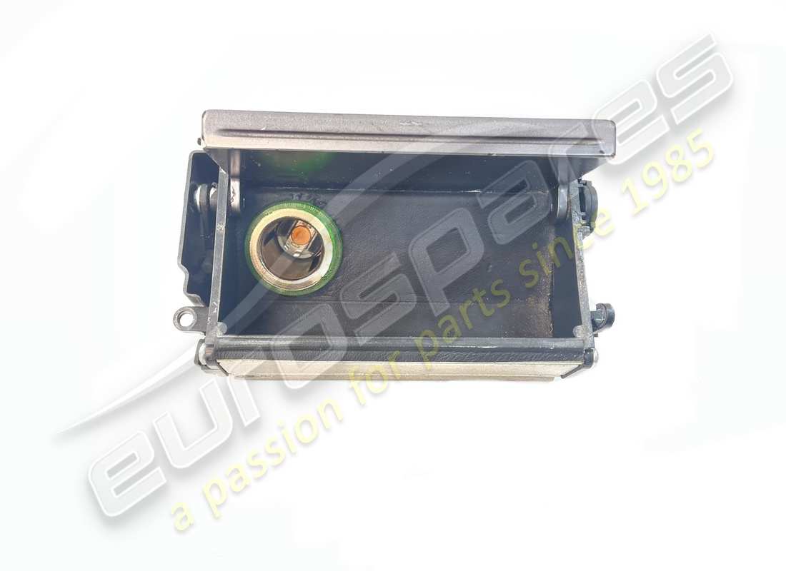 USED ASTON MARTIN ASHTRAY ASSEMBLY, AUTO (PLATINUM). PART NUMBER 4G438010594 (2) used aston martin ashtray assembly, auto (platinum). part number 4g438010594 (2)