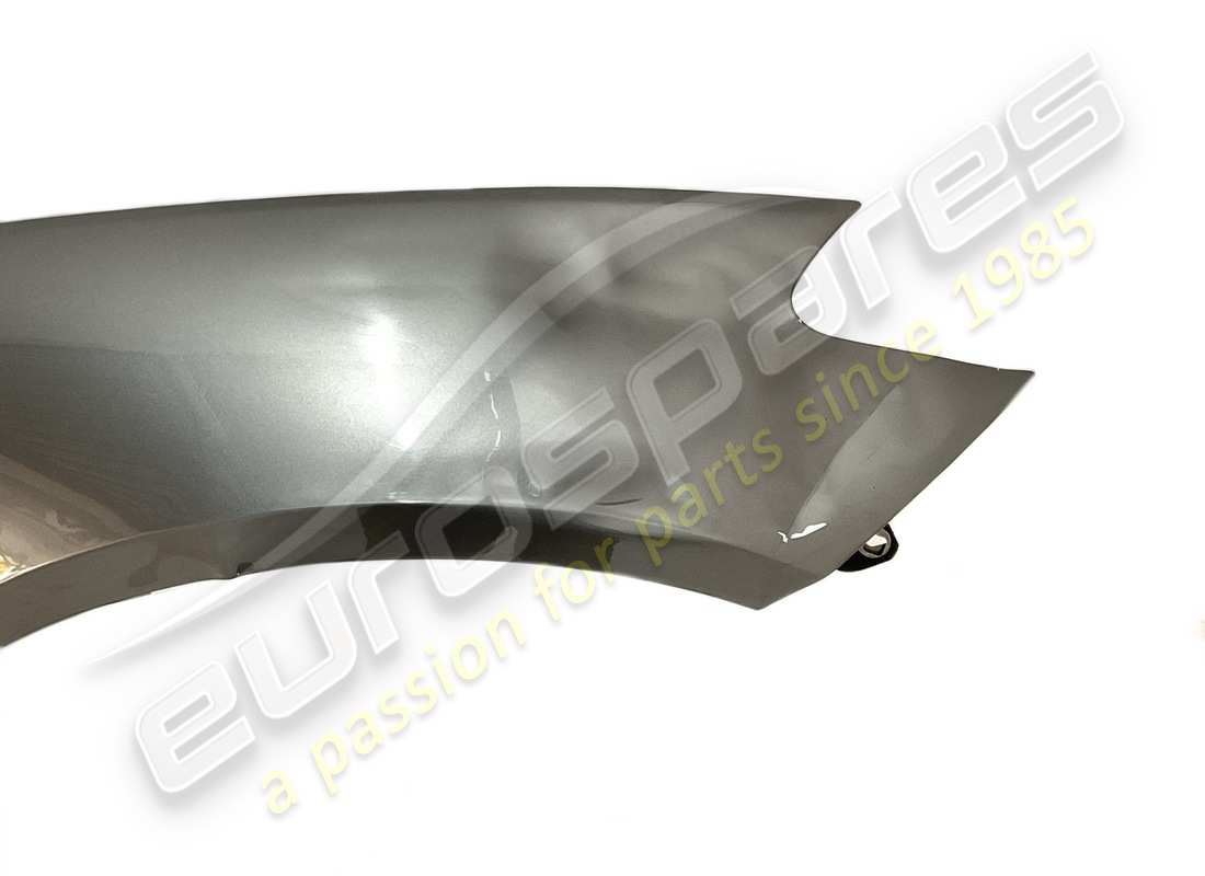 DAMAGED FERRARI COMPLETE RH FRONT FENDER. PART NUMBER 88189611 (5) damaged ferrari complete rh front fender. part number 88189611 (5)