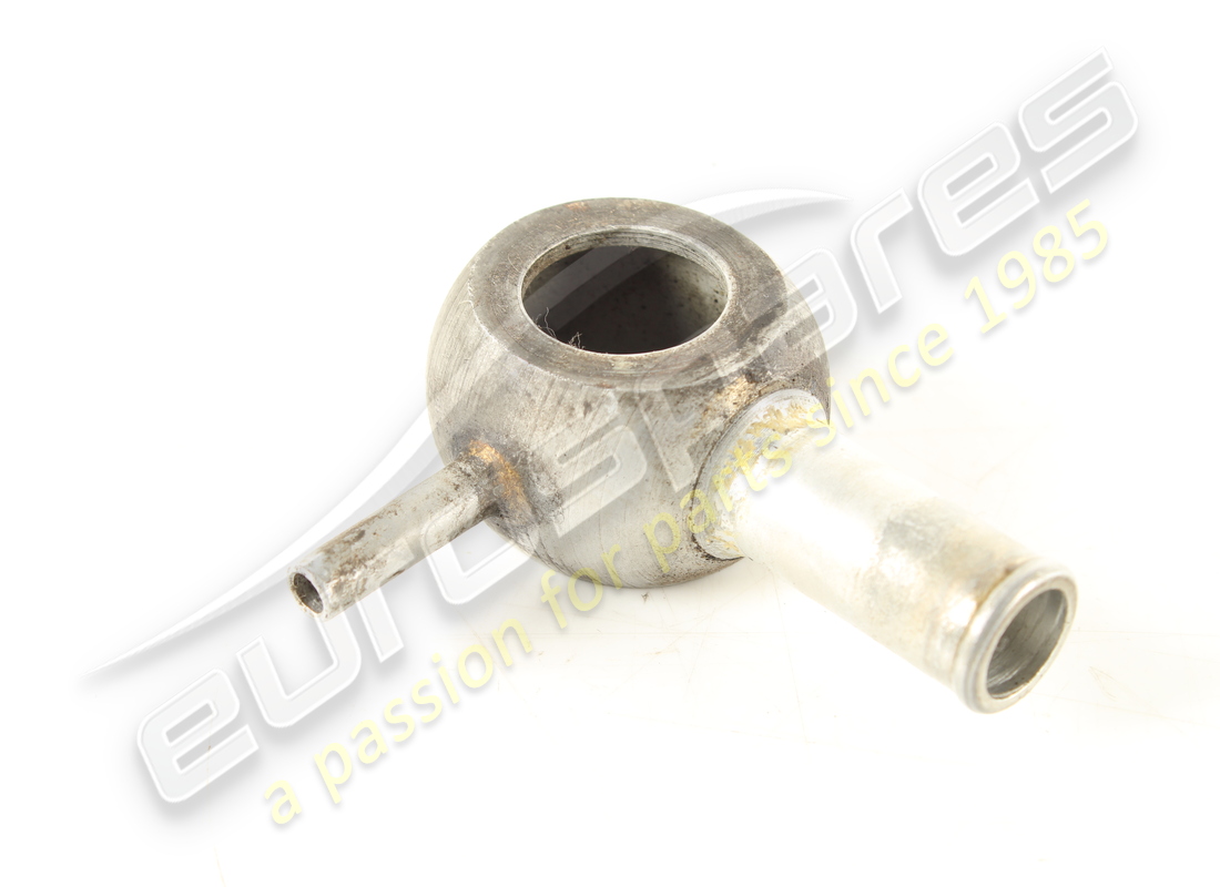 USED Ferrari UNION . PART NUMBER 111022 (1)