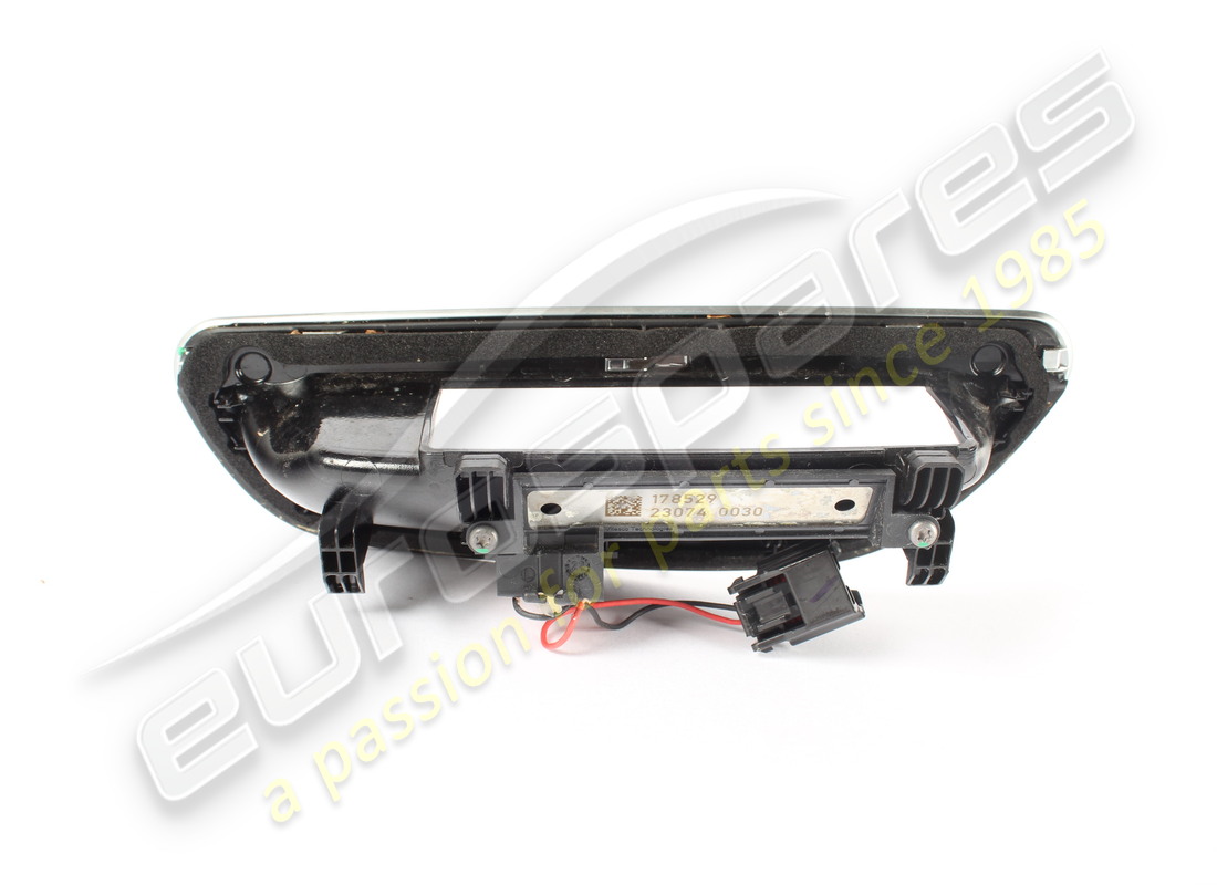 USED MASERATI LH DOOR OUTER HANDLE. PART NUMBER 670207762 (4) used maserati lh door outer handle. part number 670207762 (4)