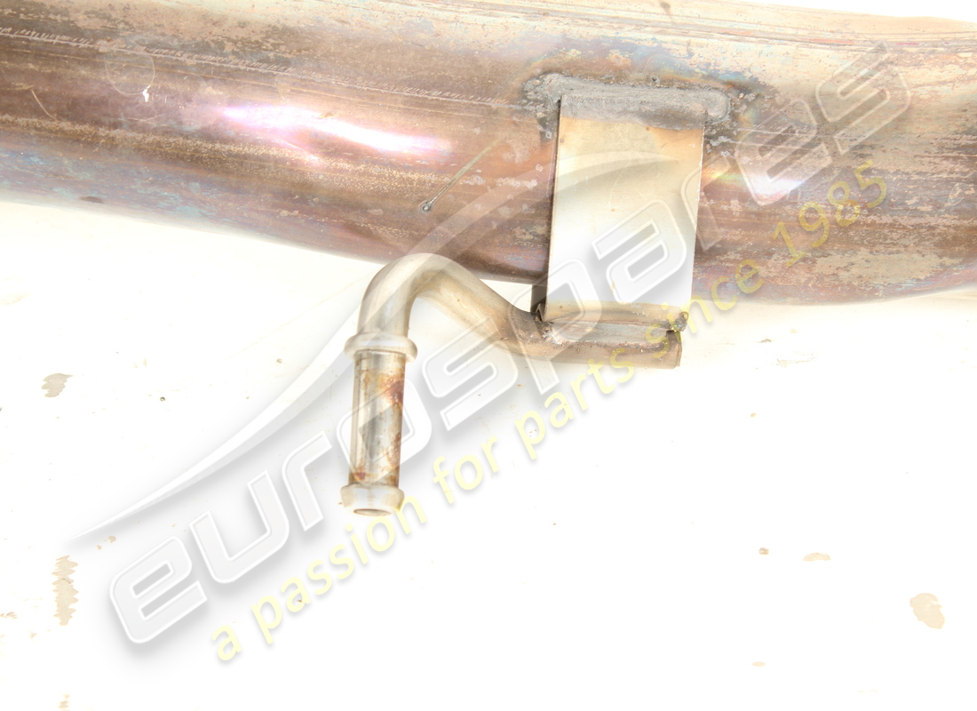 USED MASERATI CENRAL EXHAUST PIPE. PART NUMBER 675001647 (4) used maserati cenral exhaust pipe. part number 675001647 (4)