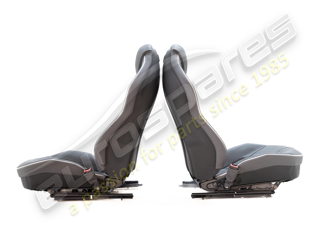 damaged ferrari full electric std style seats with alcantara centre & leather bolsters, horse stitched on headrest,. part number eap1563082 (17)