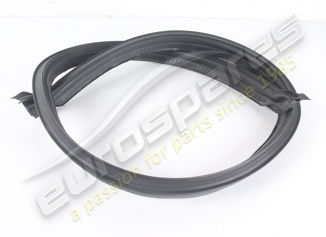 USED Ferrari UNDERWINDSCREEN TRAY SEAL . PART NUMBER 83315600 (1)