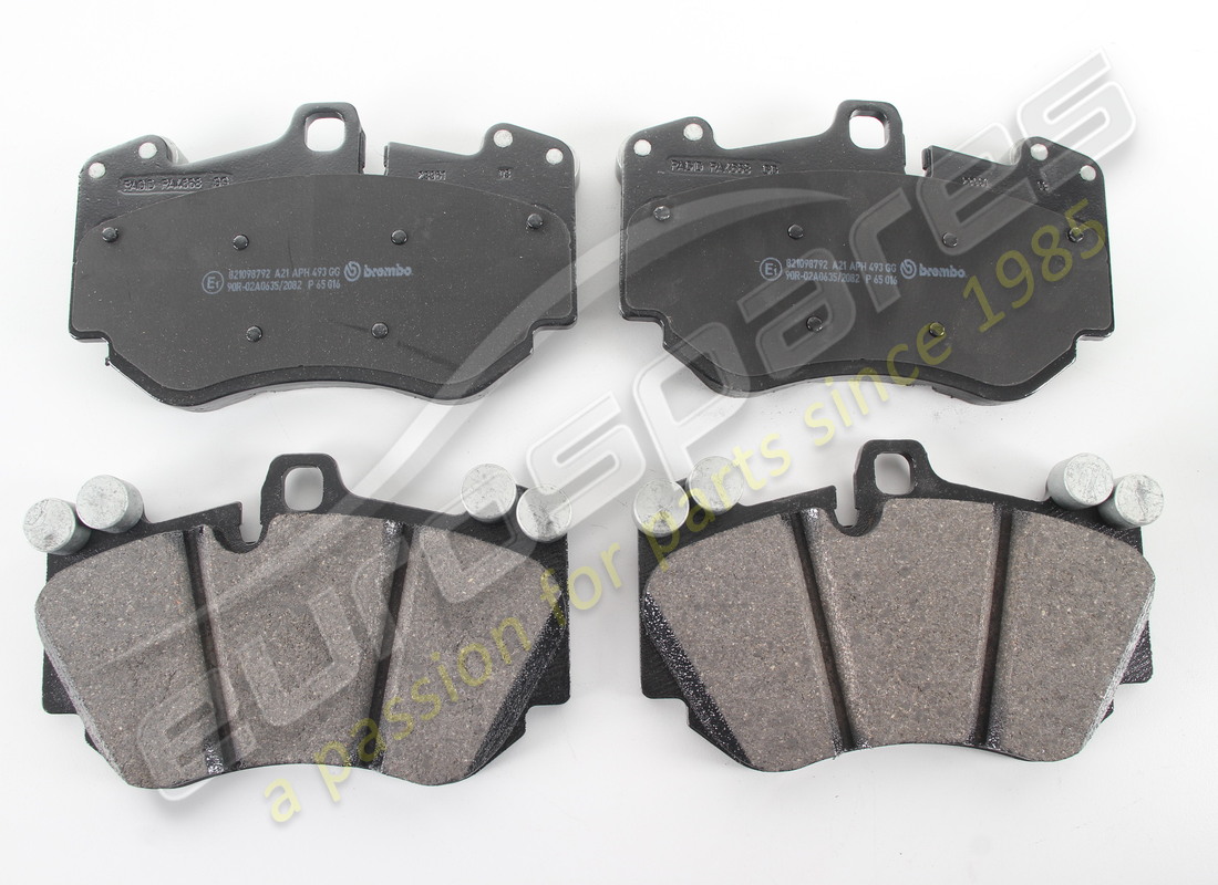 NEW EUROSPARES SET OF BRAKE PADS. PART NUMBER 95535193954 (1) new eurospares set of brake pads. part number 95535193954 (1)