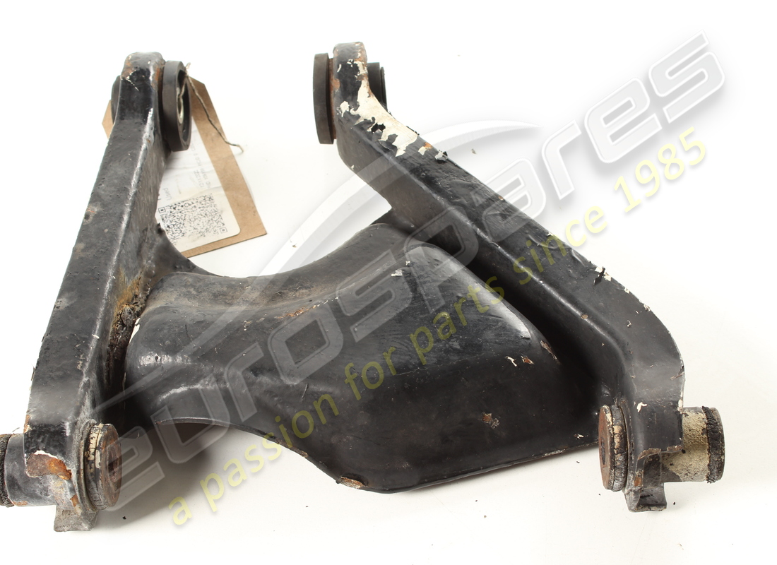 USED FERRARI RH UPPER REAR SUSPENSION LEVER. PART NUMBER 104423 (2) used ferrari rh upper rear suspension lever. part number 104423 (2)