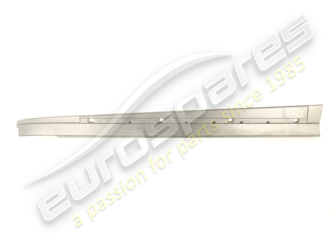 DAMAGED FERRARI RH KICK PLATE. PART NUMBER 64552200 (1) damaged ferrari rh kick plate. part number 64552200 (1)