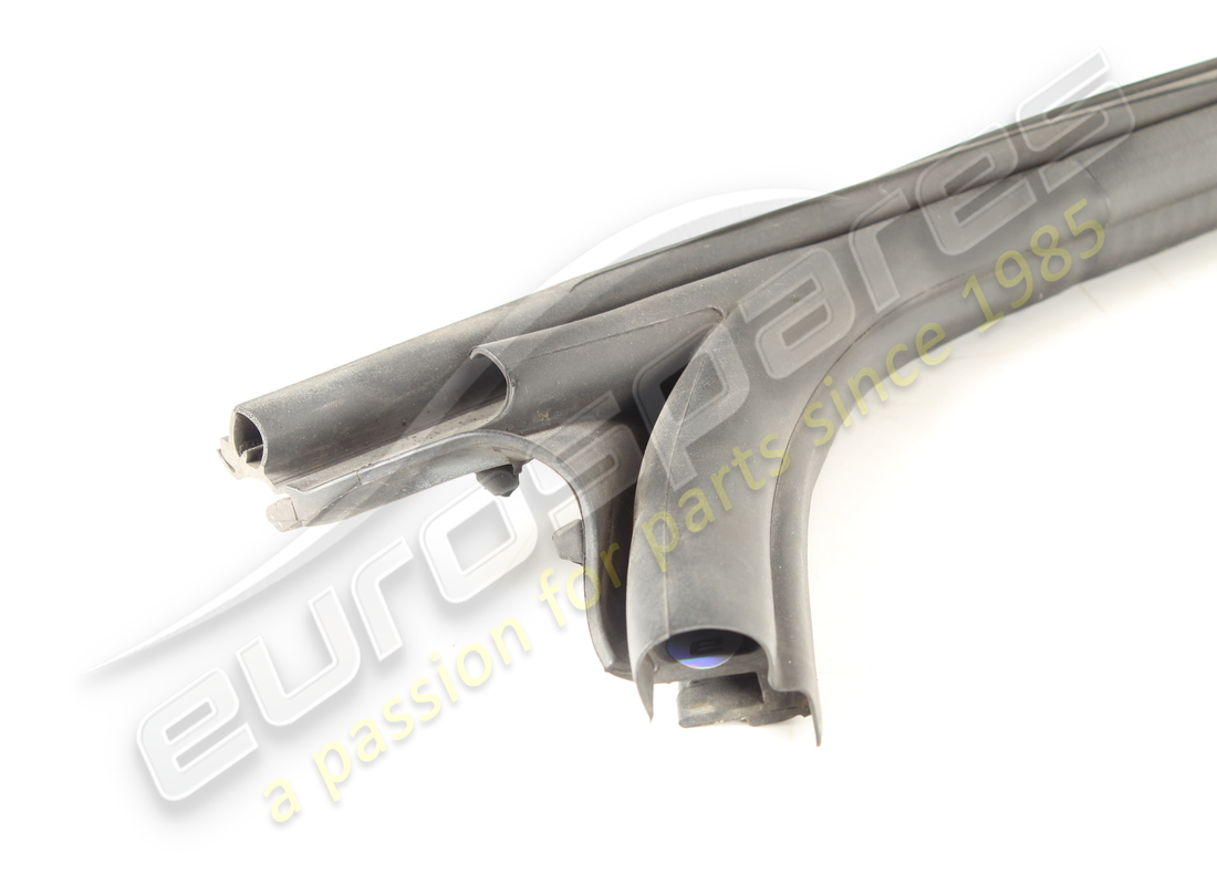 used ferrari lh door perimeter seal. part number 84087500 (2)