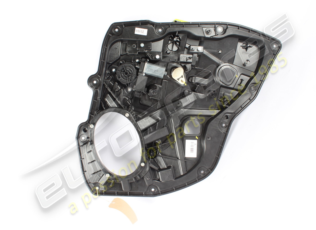 USED MASERATI RH REAR DOOR CARRIER. PART NUMBER 673014115 (1) used maserati rh rear door carrier. part number 673014115 (1)