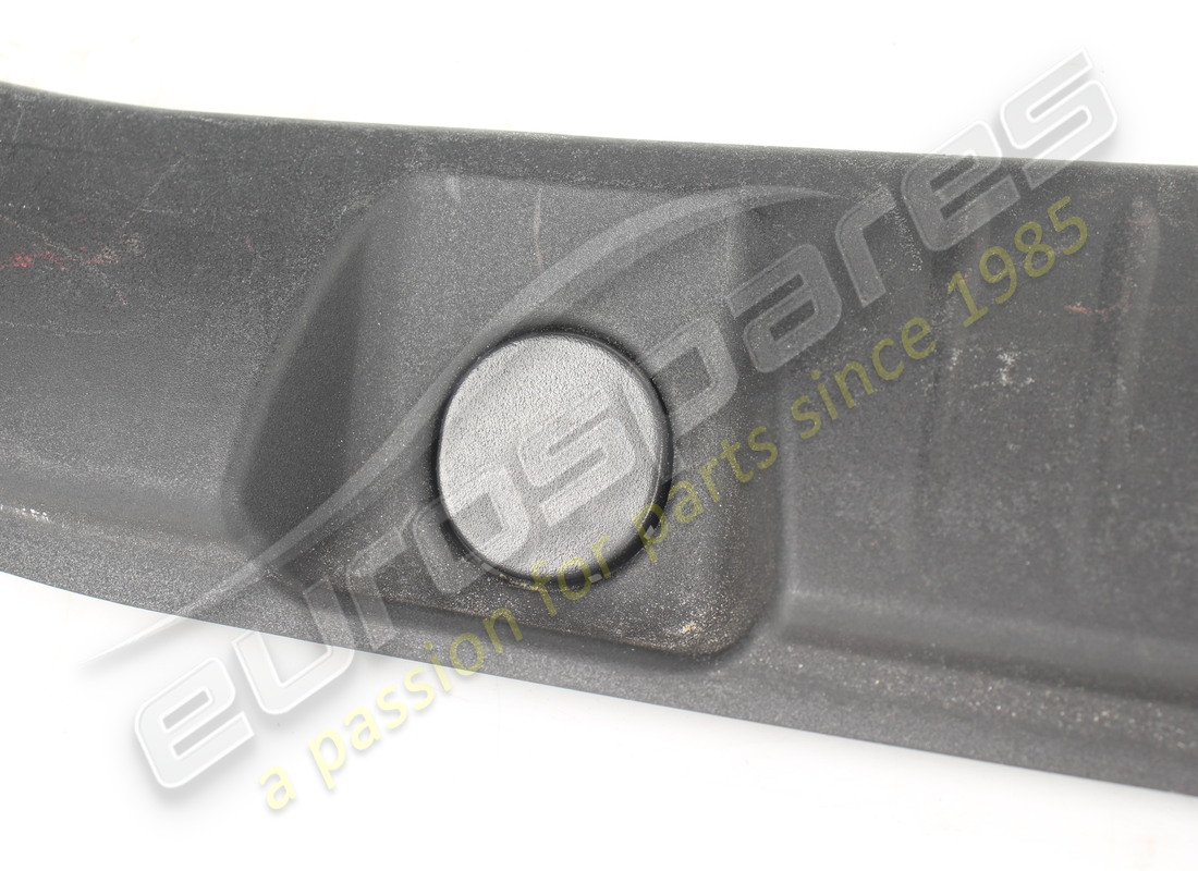 USED FERRARI COPERT. BATTIVALIGIA COMPLETE. PART NUMBER 85379100 (3) used ferrari copert. battivaligia complete. part number 85379100 (3)