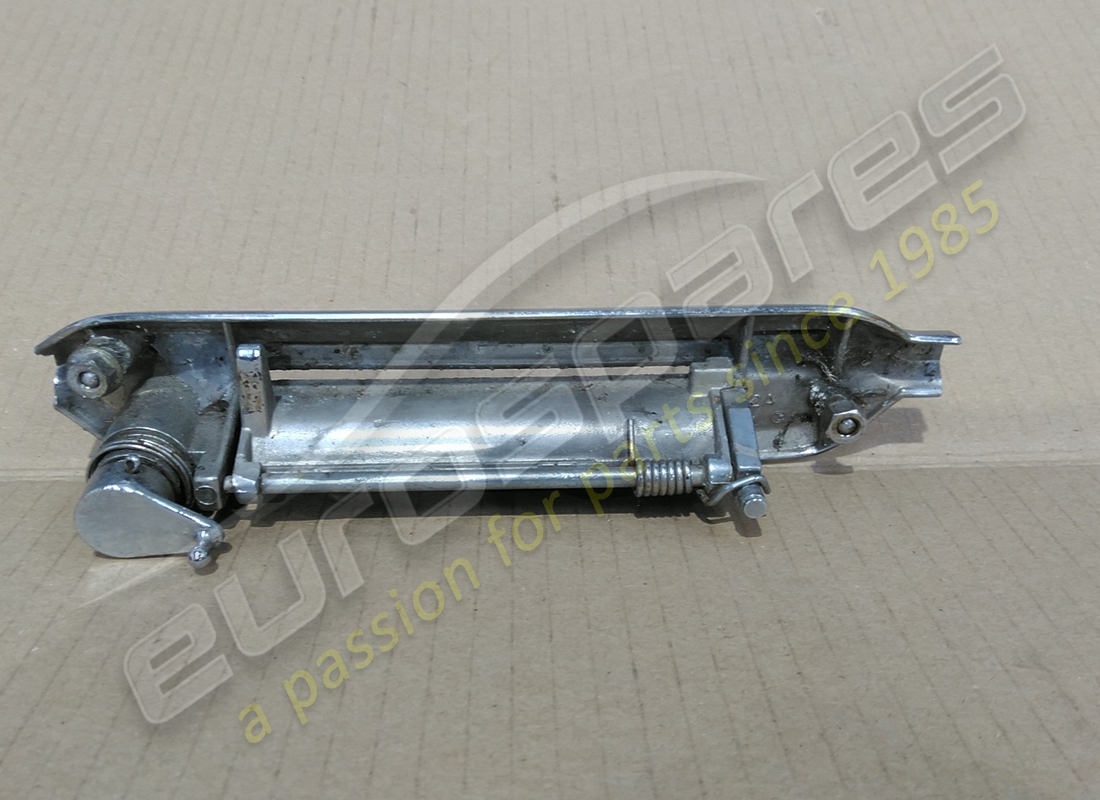 USED LAMBORGHINI LH EXTERIOR DOOR HANDLE. PART NUMBER 006754309 (2) used lamborghini lh exterior door handle. part number 006754309 (2)