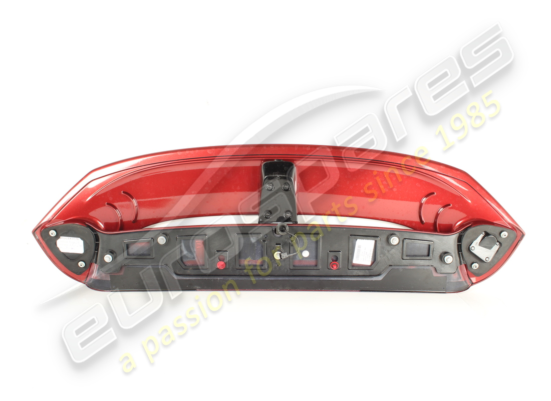 used ferrari complete rear spoiler with camera. part number eap1552607 (2)