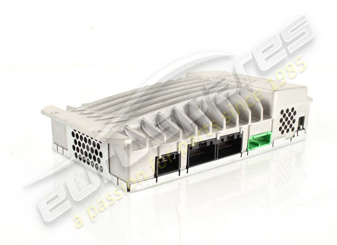 used ferrari 16-channel amplifier. part number 304218 (2)