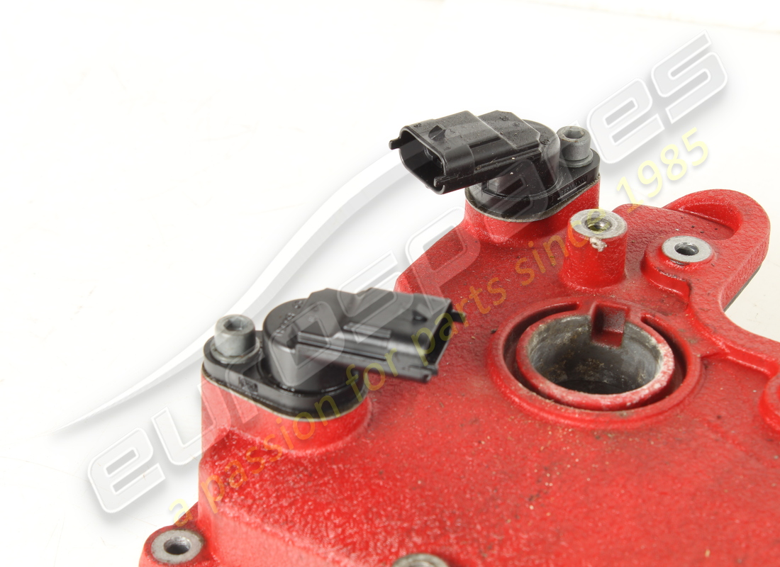 USED FERRARI RH CYLINDER HEAD COVER. PART NUMBER 815999 (5) used ferrari rh cylinder head cover. part number 815999 (5)