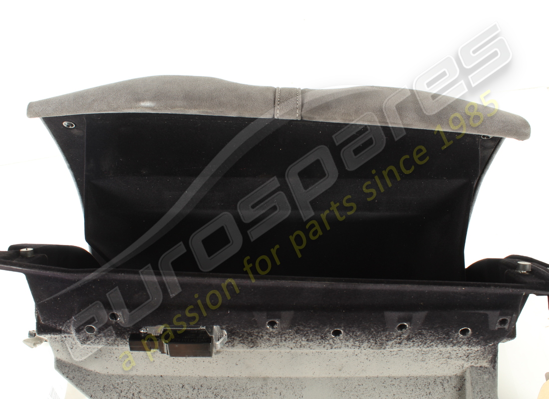 USED EUROSPARES COMPLETE GLOVE BOX COMPARTMENT. PART NUMBER EAP1563062 (4) used eurospares complete glove box compartment. part number eap1563062 (4)
