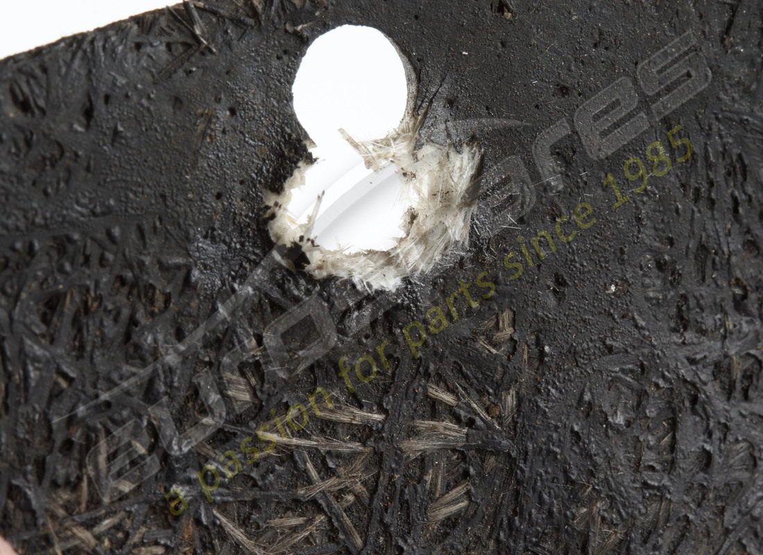 DAMAGED FERRARI RH WHEELHOUSE DOOR. PART NUMBER 65915200 (11) damaged ferrari rh wheelhouse door. part number 65915200 (11)