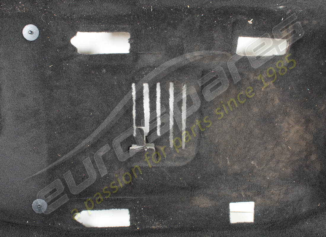 USED FERRARI RH MATT. PART NUMBER 86828590 (2) used ferrari rh matt. part number 86828590 (2)