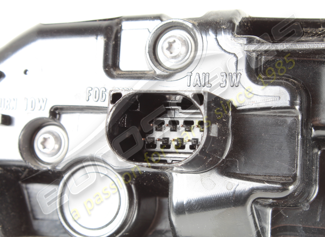 used ferrari fanale posteriore dx. part number 960504 (6)