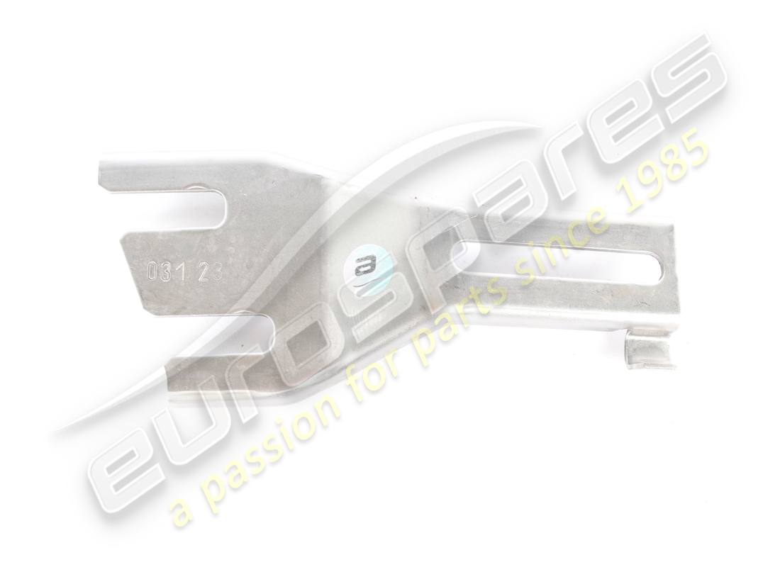 USED MASERATI LEFT DASHBOARD BRACKET. PART NUMBER 675002016 (1) used maserati left dashboard bracket. part number 675002016 (1)