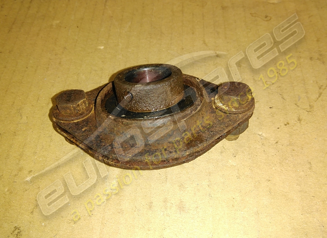 used ferrari bracket. part number 63738000 (2)