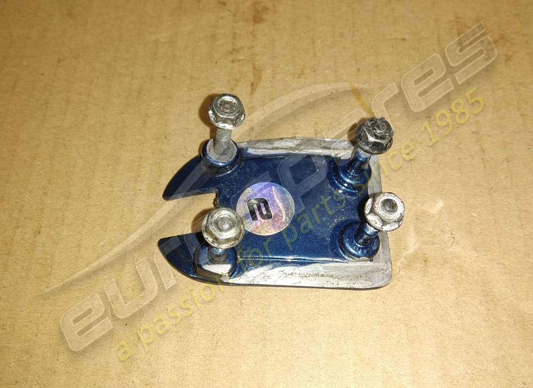 used ferrari outer handle support. part number 63158010 (2)