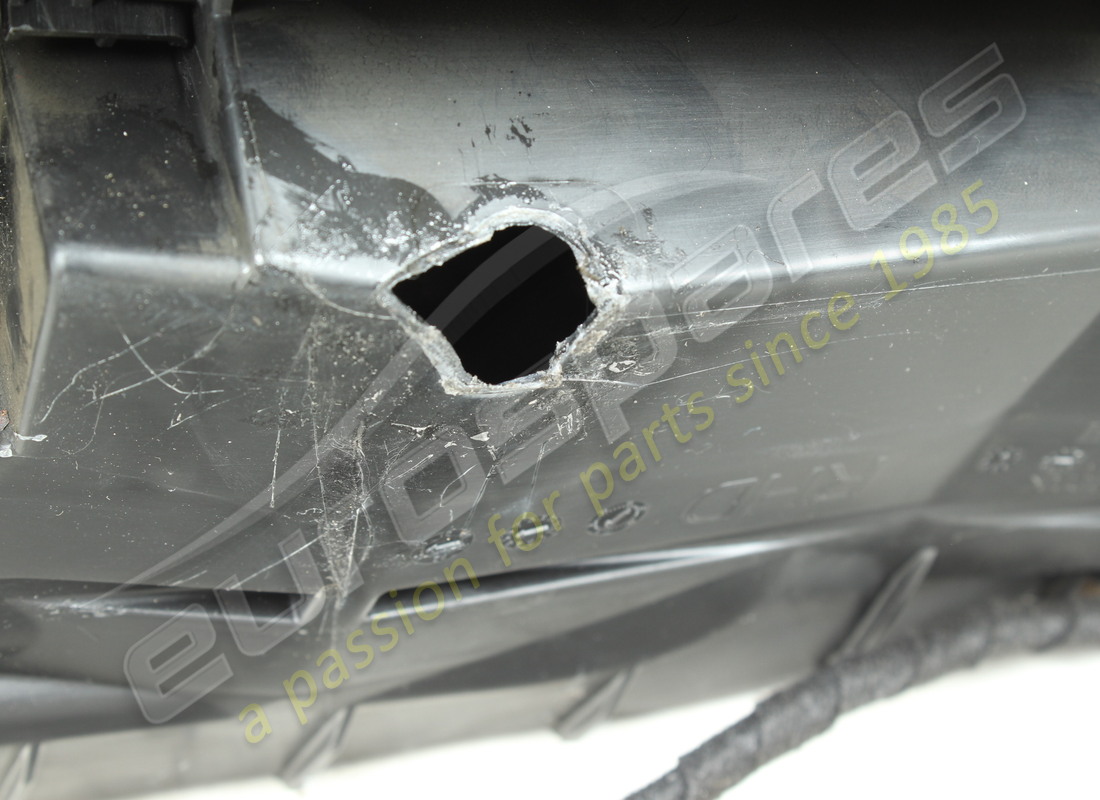 DAMAGED FERRARI COMPLETE AIR CONDITIONING UNIT. PART NUMBER 781682 (2) damaged ferrari complete air conditioning unit. part number 781682 (2)