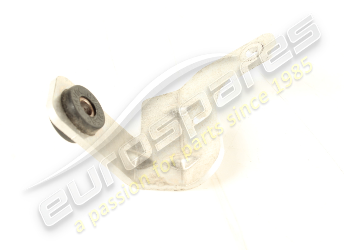 used lamborghini bracket sx.scambiatore. part number 470117097 (2)