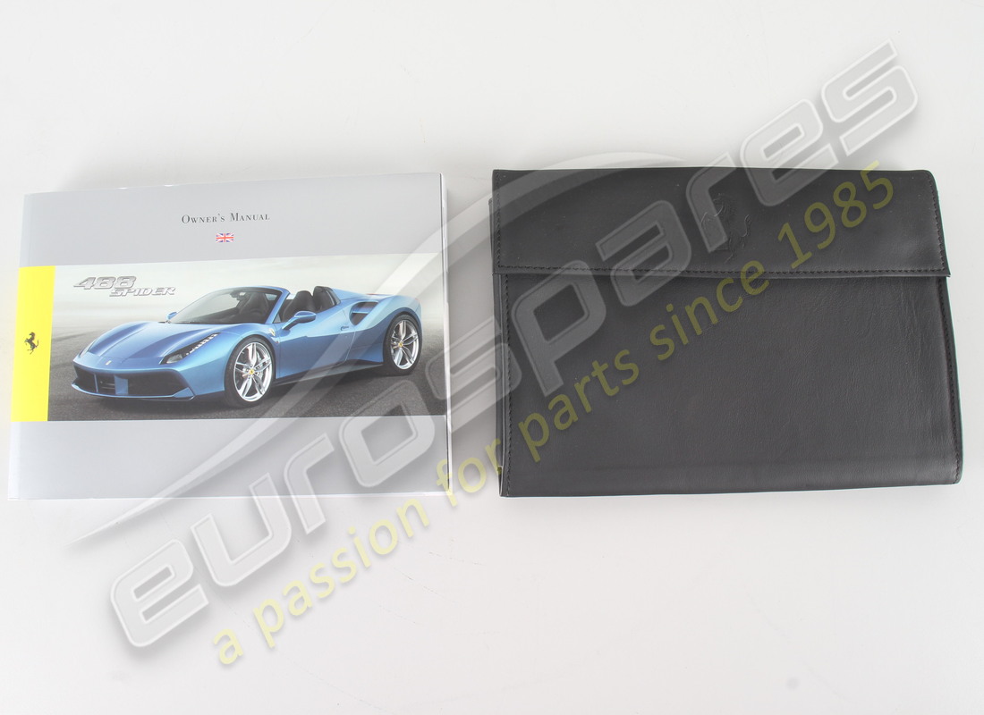 USED Ferrari 488 SPIDER BOOKLET PACK . PART NUMBER EAP1481296 (1)