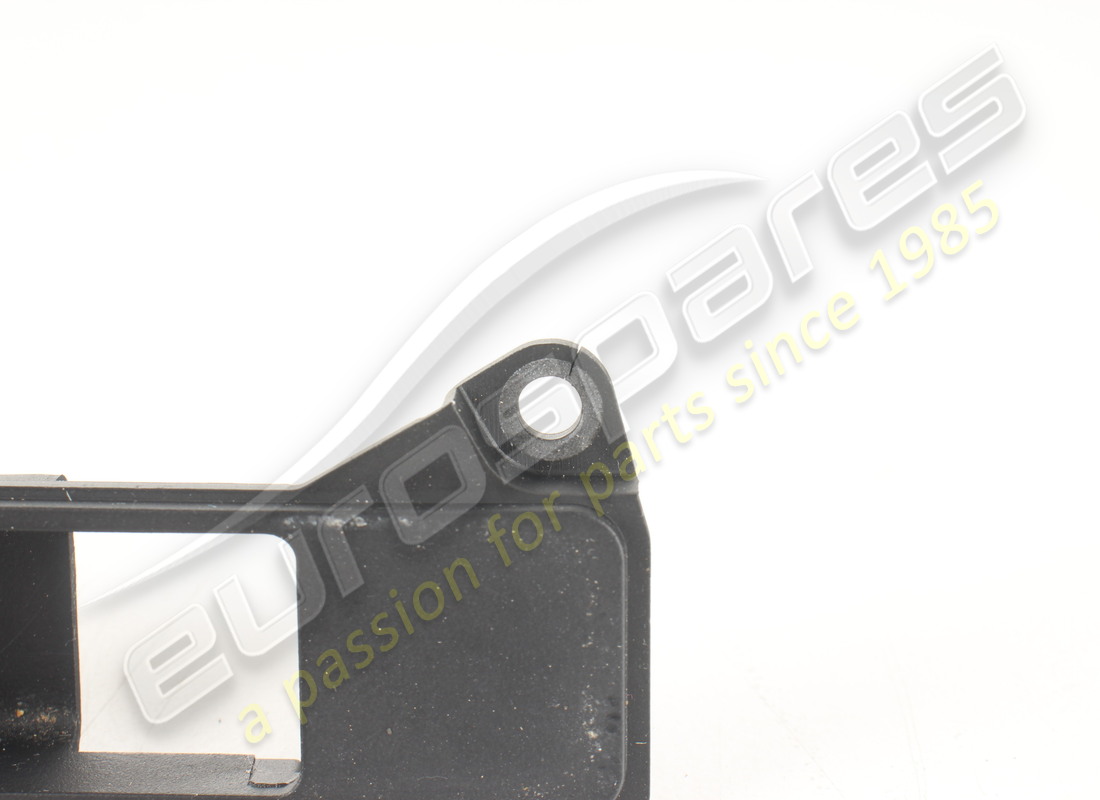used aston martin bracket sw cnsl panel. part number 4g4313d720aa (4)