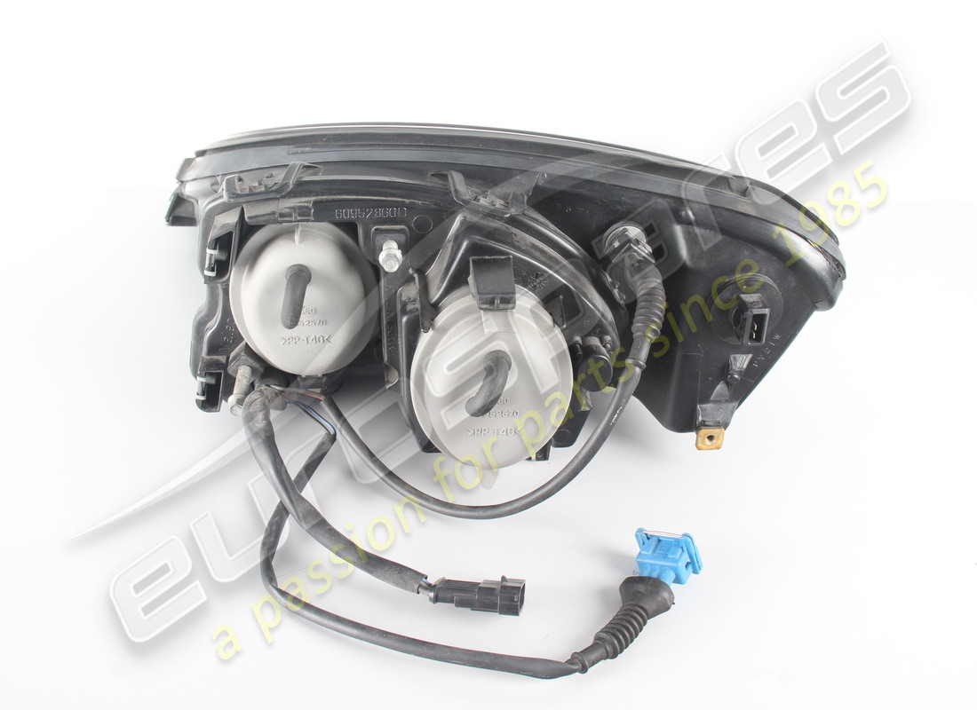 new ferrari rh headlight (rhd) - rosso corsa [red]. part number 65482251 (2)