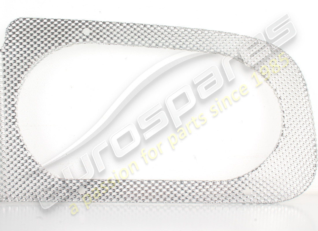 new (other) ferrari rh rear grill -white lucid. part number 68965000 (3)