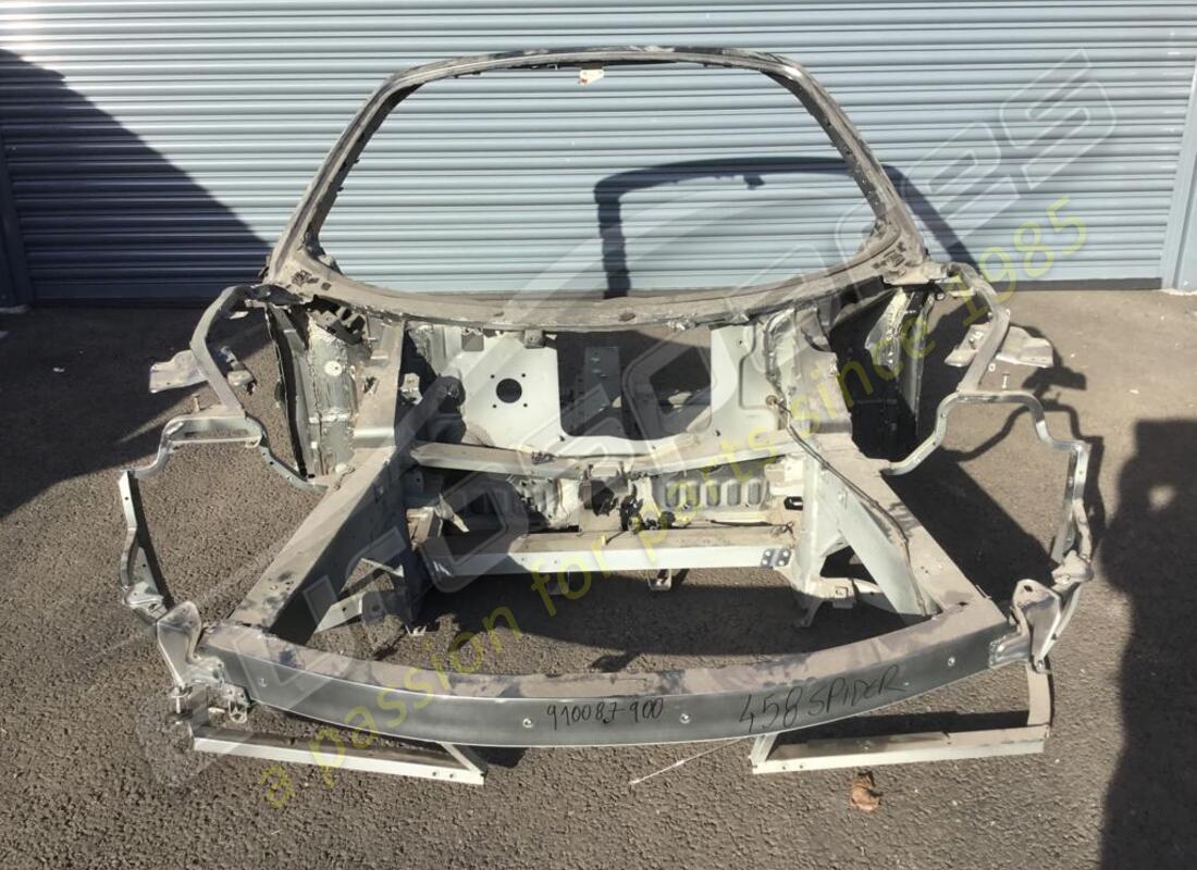 USED FERRARI FRONT CHASSIS. PART NUMBER 985288636 (1) used ferrari front chassis. part number 985288636 (1)