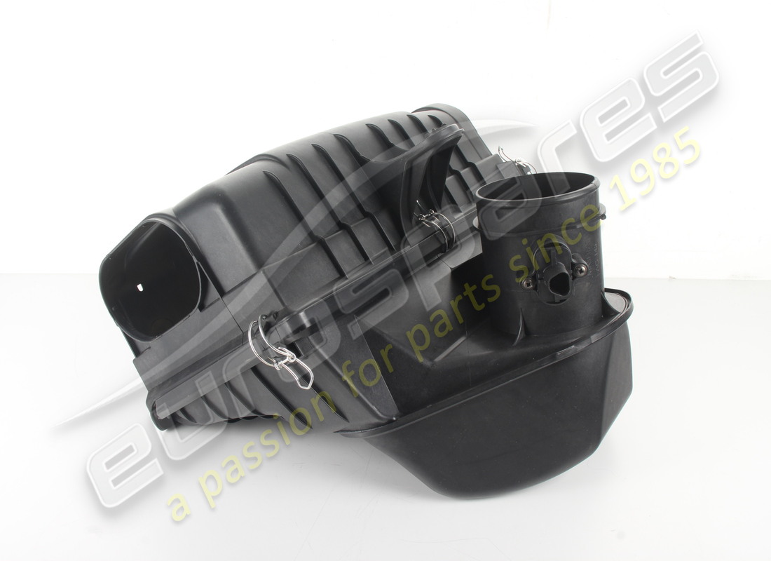 NEW MASERATI AIR FILTER BOX. PART NUMBER 980145870 (3) new maserati air filter box. part number 980145870 (3)