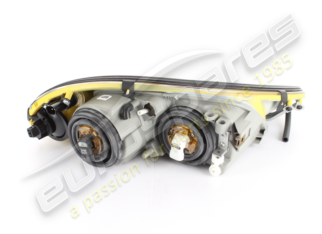 NEW (OTHER) FERRARI LH FRONT YELLOW HEADL.MOD.4. PART NUMBER 72001470 (3) new (other) ferrari lh front yellow headl.mod.4. part number 72001470 (3)